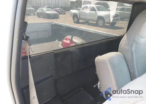 2000 Ford Ranger Xl/Xlt from USA, damaged, VIN 1FTYR10V8YTA99803